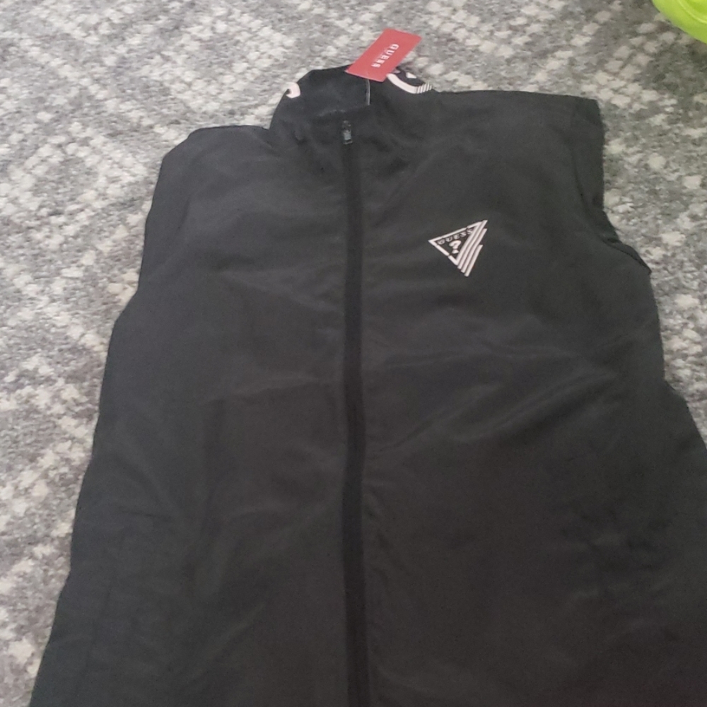 [GENUINE] Brand new men's size medium Guess jacket